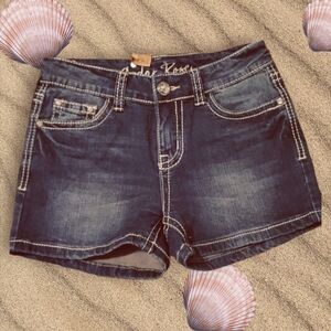 CEDAR ROSE Jean shorts New With Tags  Size 26